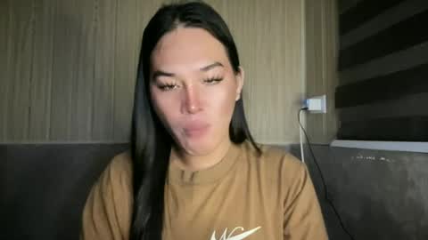 Snapshot of girlthatuneedrhainexxx chatting on 07-24-26, 06:39 RHAINEEE online show from 07-24-26, 06:39