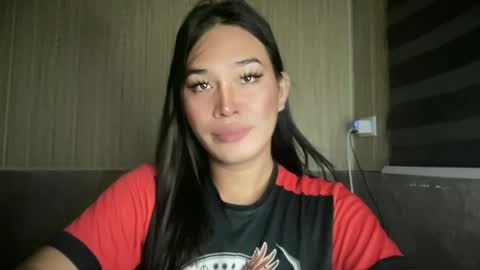 Snapshot of girlthatuneedrhainexxx chatting on 07-27-26, 06:15 RHAINEEE online show from 07-27-26, 06:15