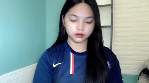 Snapshot of girlthatuneedxxx chatting on 10-06-25, 08:23 Rhaine online show from 10-06-25, 08:23