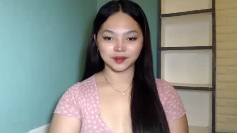 Snapshot of girlthatuneedxxx chatting on 11-08-25, 11:21 Rhaine online show from 11-08-25, 11:21