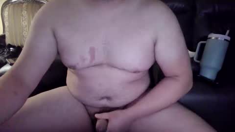 Snapshot of girthysausage904344 chatting on 12-31-24, 07:42 GirthySausage online show from 12-31-24, 07:42