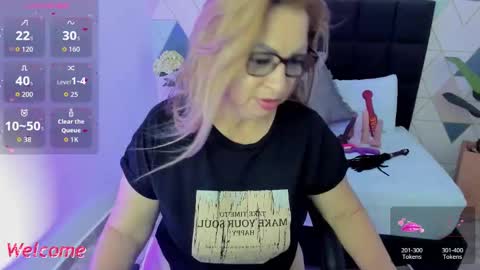 Gisella online show from 10-24-25, 02:46