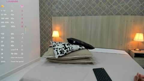 Snapshot of gisela_moreno chatting on 11-16-25, 07:30 Gisela Moreno online show from 11-16-25, 07:30