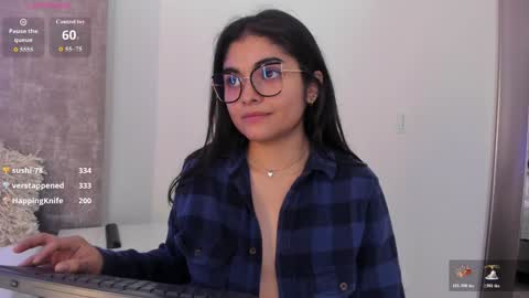 Snapshot of giselamaru chatting on 01-30-25, 02:04 online show from 01-30-25, 02:04