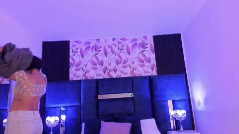 Snapshot of giselamaru chatting on 02-09-25, 10:20 online show from 02-09-25, 10:20