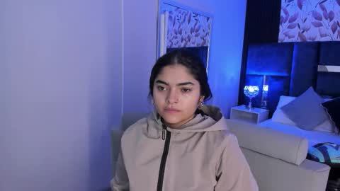 Snapshot of giselamaru chatting on 12-02-25, 10:31 online show from 12-02-25, 10:31