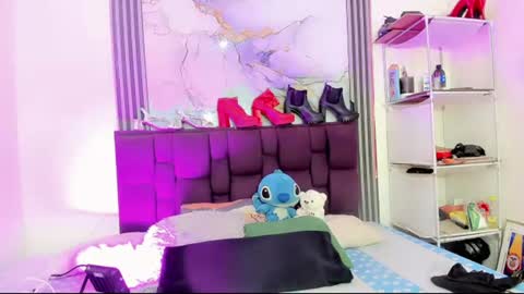 Gisel online show from 07-30-26, 07:24
