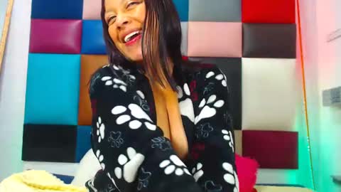 Snapshot of gisele_merchann chatting on 03-03-25, 07:10 Gisele online show from 03-03-25, 07:10