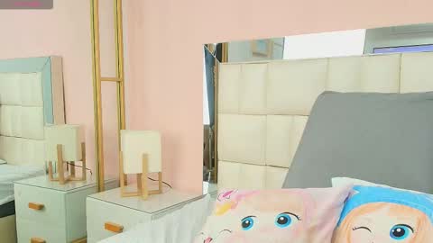 Snapshot of gisell_gomez chatting on 01-13-26, 01:38 Gisell online show from 01-13-26, 01:38