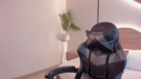 giselle_anelise online show from 03-22-26, 02:04