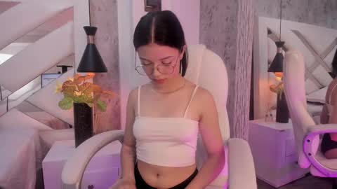 Giselle  online show from 01-23-25, 07:40