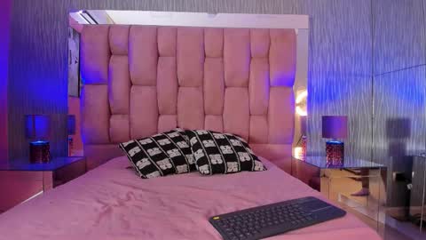 giselle_louise online show from 01-14-26, 04:07