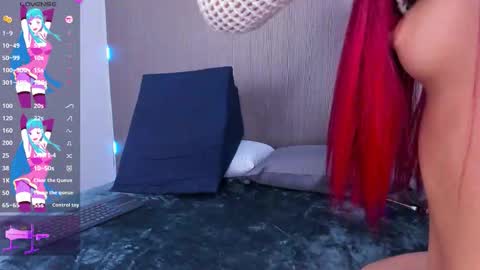 Snapshot of gissell01 chatting on 09-12-25, 04:12 Gigi online show from 09-12-25, 04:12