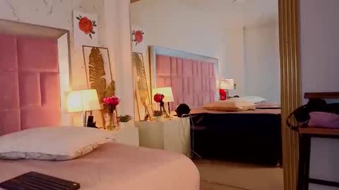 Giselle Tompos online show from 04-01-26, 03:31