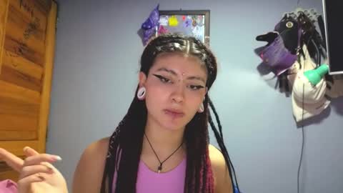 Snapshot of giulietta_mon chatting on 03-17-26, 04:28 Giulietta online show from 03-17-26, 04:28