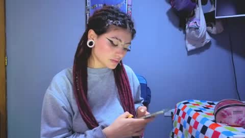 Snapshot of giulietta_mon chatting on 03-18-26, 03:31 Giulietta online show from 03-18-26, 03:31