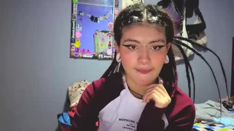 Snapshot of giulietta_mon chatting on 03-29-26, 04:45 Giulietta online show from 03-29-26, 04:45