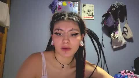 Snapshot of giulietta_mon chatting on 03-31-26, 04:24 Giulietta online show from 03-31-26, 04:24
