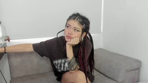 Giulietta online show from 05-13-26, 12:35