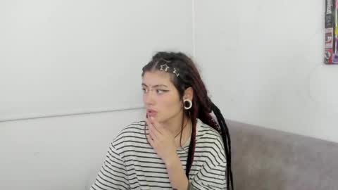 Giulietta online show from 05-26-26, 07:59
