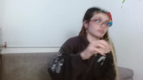 Snapshot of giulietta_mon chatting on 07-04-26, 04:40 Giulietta online show from 07-04-26, 04:40