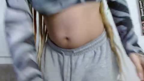 Snapshot of giulietta_mon chatting on 07-06-26, 11:40 Giulietta online show from 07-06-26, 11:40