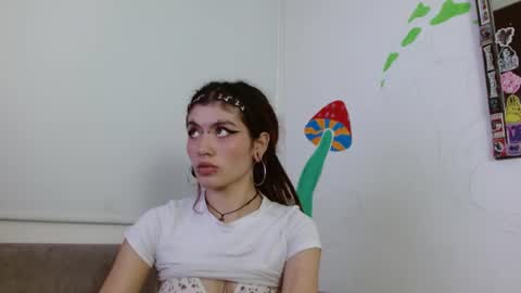 Snapshot of giulietta_mon chatting on 07-23-26, 01:58 Giulietta online show from 07-23-26, 01:58