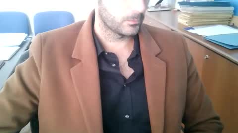 giuseppevai1 online show from 10-25-25, 10:34