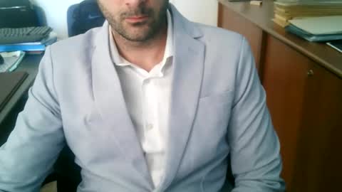 giuseppevai1 online show from 02-26-26, 11:53