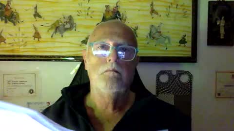 giutomma930394 online show from 04-16-26, 09:39