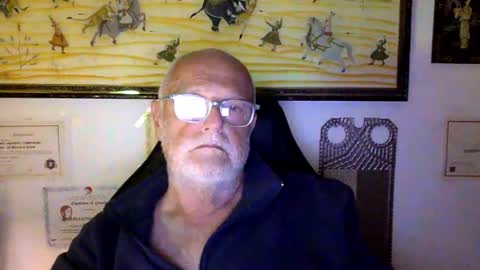 giutomma930394 online show from 04-19-26, 06:54