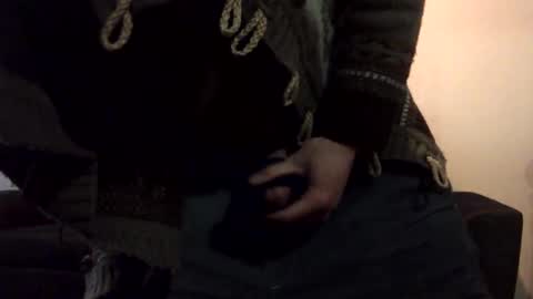 Snapshot of give1tin chatting on 01-16-25, 10:10 give1tin online show from 01-16-25, 10:10