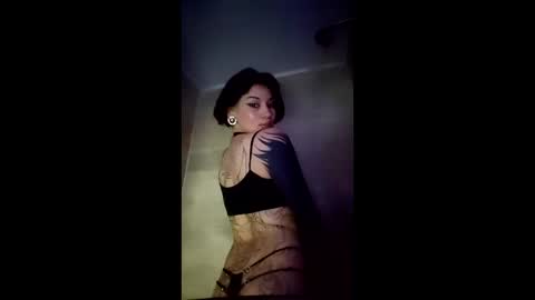 Nice to meet you my name is Heyli  online show from 06-01-26, 10:22