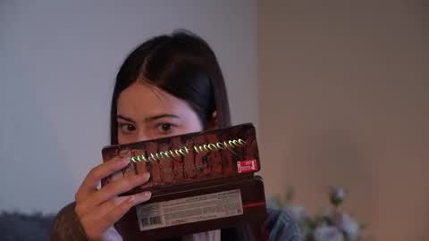 Agness online show from 10-05-25, 01:31