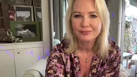 Gl1tter Barbie online show from 09-23-25, 10:40