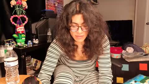 glaceon9 online show from 02-06-25, 10:26