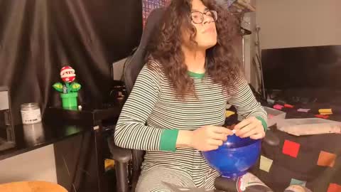 glaceon9 online show from 02-13-25, 03:07