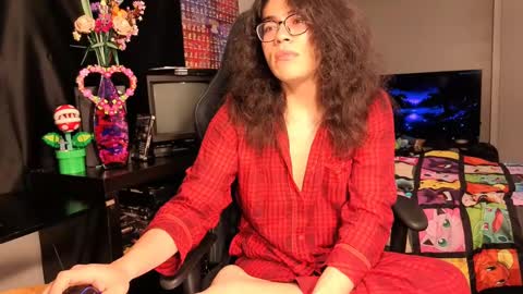 glaceon9 online show from 02-27-25, 08:28