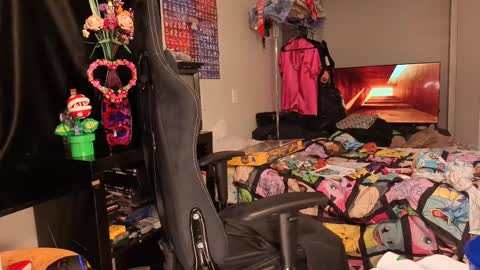 glaceon9 online show from 03-01-25, 02:34