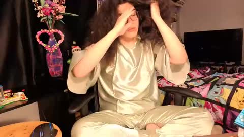 glaceon9 online show from 03-06-25, 07:57