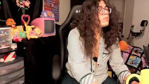 glaceon9 online show from 10-16-25, 06:31