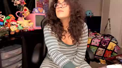 glaceon9 online show from 11-04-25, 01:16