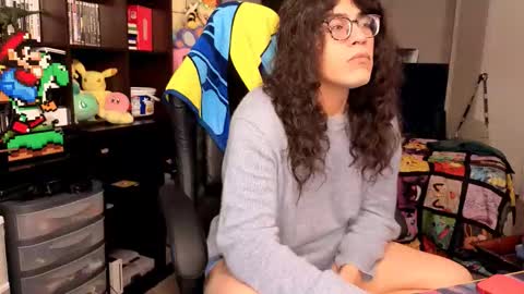 glaceon9 online show from 11-10-25, 01:59