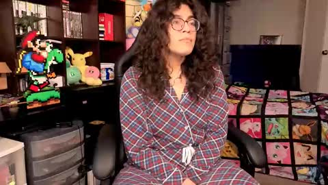 glaceon9 online show from 11-12-25, 01:39