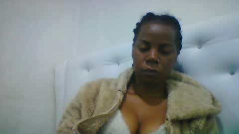 gladie46 online show from 07-21-26, 03:53