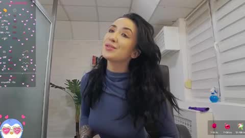 Snapshot of glamkate chatting on 02-13-25, 07:35 online show from 02-13-25, 07:35