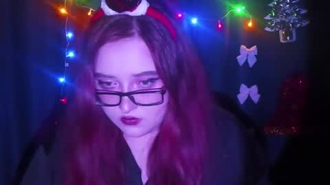 glamour_rebel online show from 12-17-25, 01:17