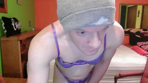 glam trans goddess online show from 12-18-25, 11:00