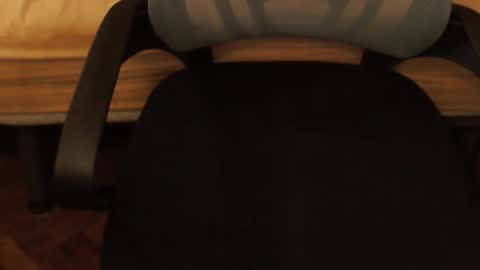 Snapshot of glebryba chatting on 10-06-25, 04:15 glebryba online show from 10-06-25, 04:15