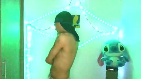 Snapshot of glen_connor_11 chatting on 01-09-26, 04:37 glen_connor_11 online show from 01-09-26, 04:37